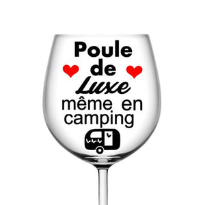 Poule de luxe même au camping